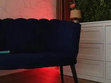 Chaturbate Live Sex Cam of sisi_von_dee