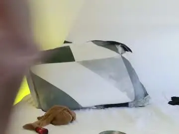 Chaturbate Live Sex Cam of isahilton1