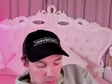 Chaturbate Live Sex Cam of justin_reed