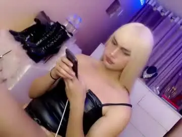 Chaturbate Live Sex Cam of 1sexy_kattie
