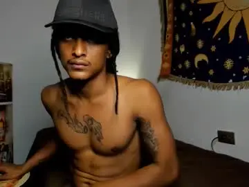 Chaturbate Live Sex Cam of jaacksn