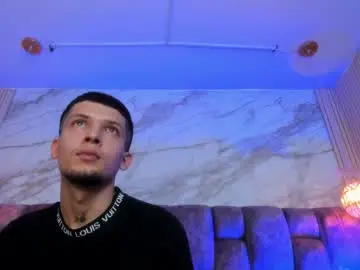 Chaturbate Watch Live Sex Cams of kendalltaylorr