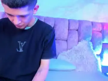 Chaturbate Live Sex Cam of kendalltaylorr