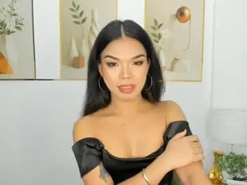 Chaturbate Live Sex Cam of lucyvane