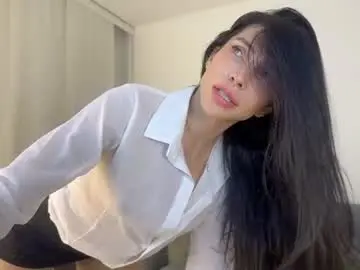 Chaturbate Free Porn Cam of angelturned01