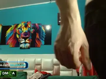 Chaturbate Adult Webcam of leo_and_kali69
