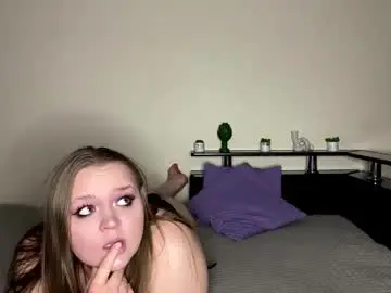 Chaturbate Live Sex Cam of lilykissyou00