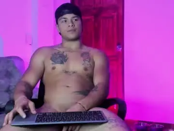 Chaturbate Adult Video Chat of noah_223