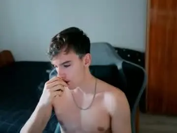 Chaturbate Live Sex Cam of bradyflint