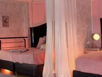 Chaturbate Sex Cam of julieta_cortes__
