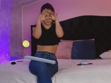 Chaturbate Adult Video Chat of julieta_cortes__