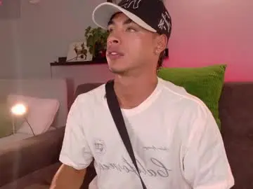 Chaturbate Private Sex Chat of ken_boy_