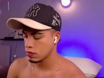 Chaturbate Watch Live Sex Cams of ken_boy_