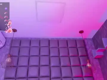 Chaturbate Live Sex Cam of kira_vance