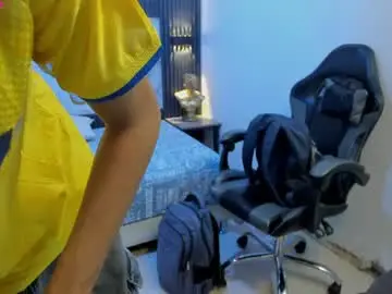 Chaturbate Watch Live Sex Cams of dark_desiree18