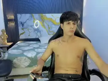 Chaturbate Live Sex Cam of dark_desiree18