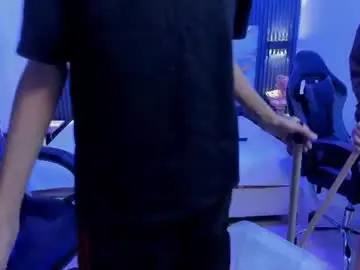 Chaturbate Free Porn Cam of dark_desiree18