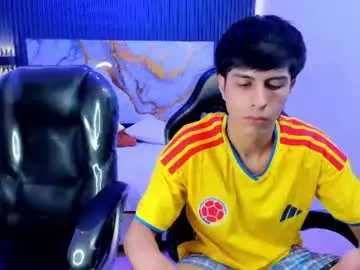 Chaturbate Live Porn of dark_desiree18