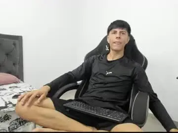Chaturbate Free Porn Cam of dark_desiree18