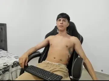Chaturbate Best live sex cam show of dark_desiree18