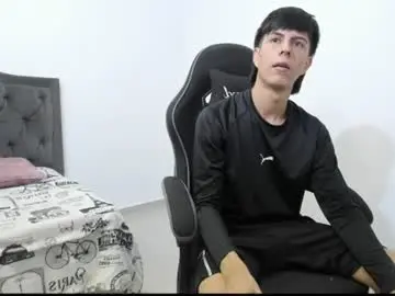 Chaturbate Live Porn of dark_desiree18