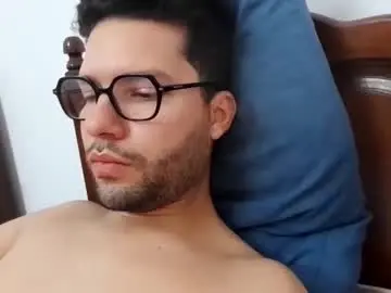 Chaturbate Nude Webcam of midoumas1