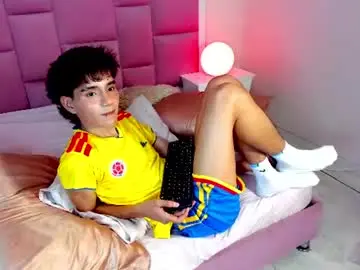 Chaturbate Free Live Porn of christopher_robin4