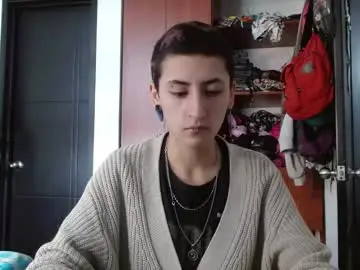 Chaturbate Adult Video Chat of malitamuymal22