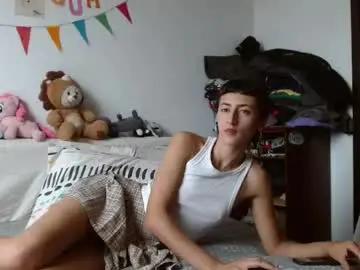 Chaturbate Watch Live Sex Cams of malitamuymal22