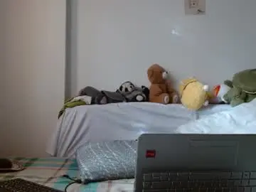 Chaturbate Watch Live Sex Cams of malitamuymal22