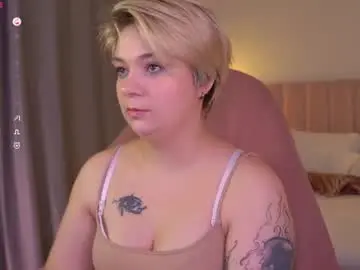 Chaturbate Live Sex Cam of marsi_fox
