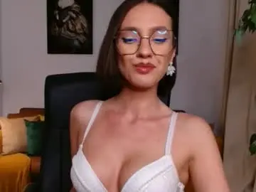 Chaturbate Live Sex Cam of vivienneclement