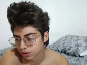 Chaturbate Live Sex of andrew_sexy01