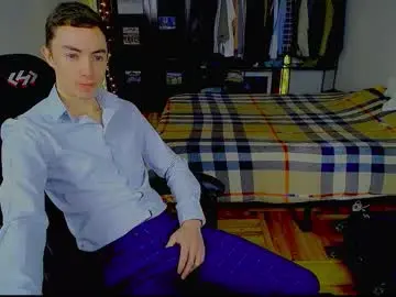 Chaturbate Live Porn of charlieseyer