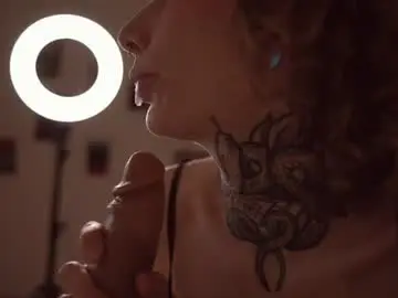 Chaturbate Live Sex of fuckingtoy_
