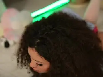 Chaturbate Best live sex cam show of moan_4_you