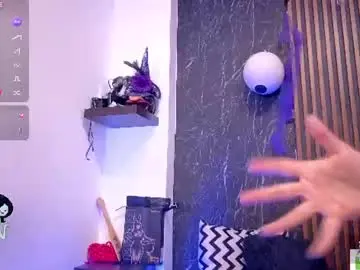Chaturbate Live Sex Cam of marilyndackaria_