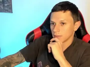 Chaturbate Live Sex Cam of masterdave7