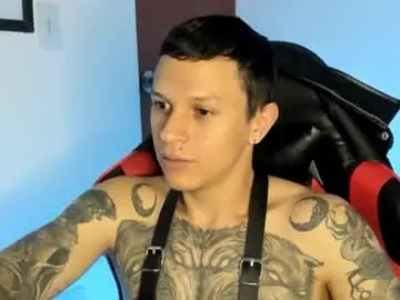 Chaturbate Live Sex Cam of masterdave7