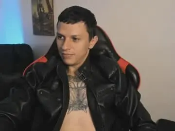 Chaturbate Free Porn Cam of masterdave7