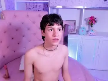 Chaturbate Live Sex Cam of max_hunter1