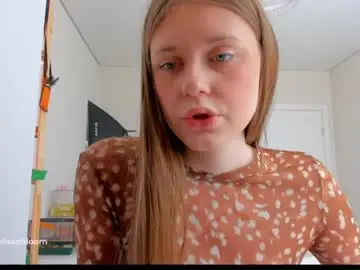 Chaturbate Nude Webcam of melissssa_bloom