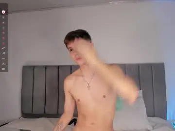 Chaturbate Free Porn Cam of dustinlevine