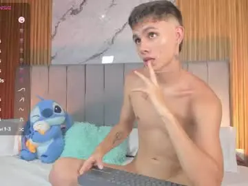 Chaturbate Live Porn of dustinlevine