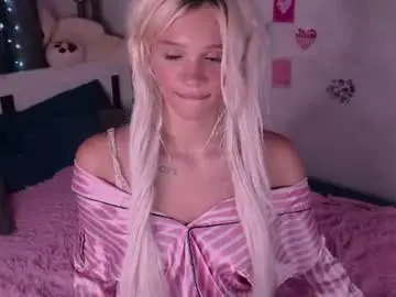 Chaturbate Best live sex cam show of emisweetee