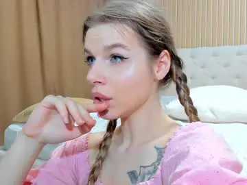 Chaturbate Best live sex cam show of mila_polly_and_forester