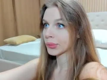 Chaturbate Live Sex of mila_polly_and_forester