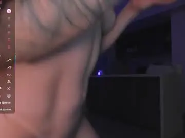 Chaturbate Nude Webcam of hilary_jones_22