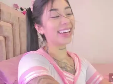 Chaturbate Sex Cam of hilary_jones_22
