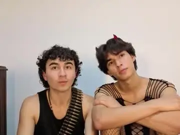 Chaturbate Best live sex cam show of patri_ck_villa